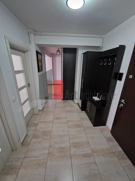 Metalurgiei, Aparatorii Patriei, Berceni, apartament cu doua camere, centrala+parcare.